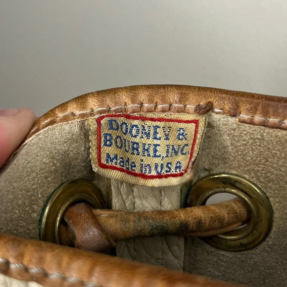 VTG DOONEY & BOURKE Pebbled Leather Bucket Bag Satchel - Picture 12 of 16